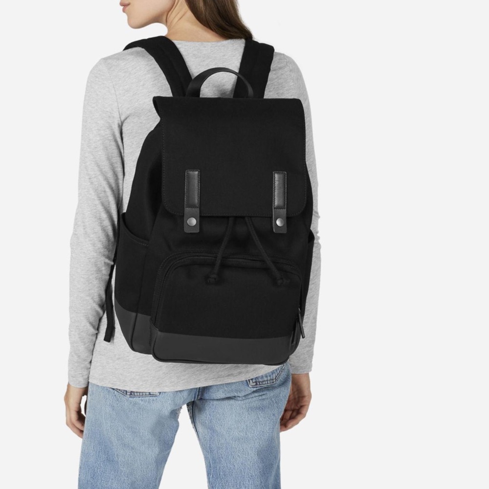 Everlane Modern Snap Backpack (black)